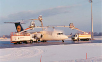 Dezghetarea avioanelor in aeroportul din München. Dezghetarea avioanelor in aeroportul din München.